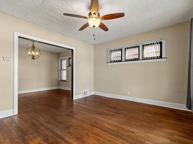 1476 W Grand Blvd — Photo 5