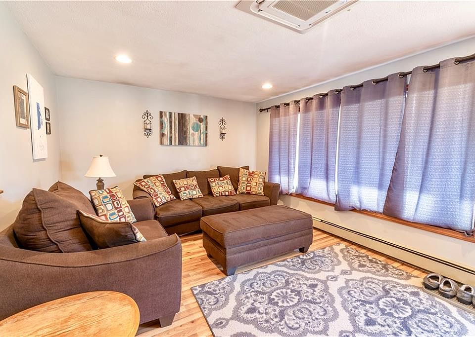 600 Lydia Ave, Woonsocket, RI 02895 Zillow
