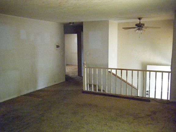 2nd image of 3619 W John Day Ave