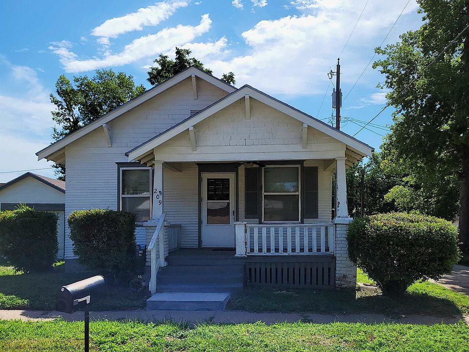 1st image of 209 S College Ave