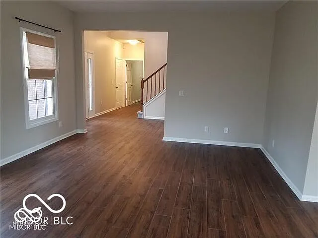 4 bed, 2.5 bath, 2866 sqft, $2,975 — Photo 4