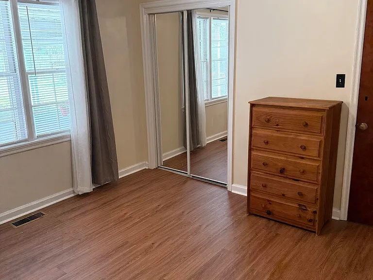 2703 Jackson Dr — Photo 16