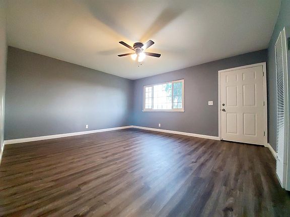 4th image of 4397 Lever Ave