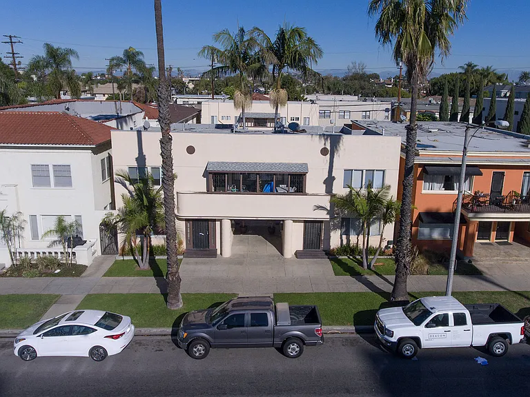 1711 E Ocean Blvd — Photo 24