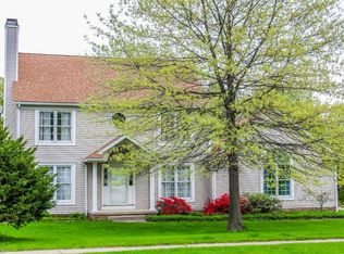 612 Bobwhite Trl, Akron, OH 44319