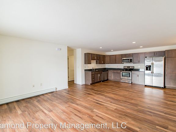 4th image of 1781 Park Ave APT 3