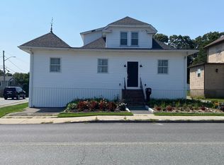 175 S Main St, Acushnet, MA 02743