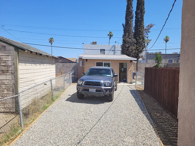 2826 Monterey St #B — Photo 3