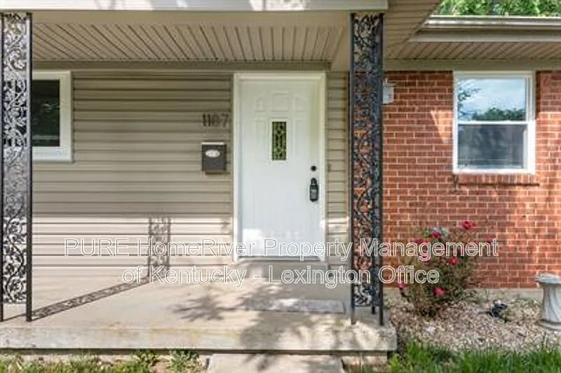 3 bed, 2.0 bath, 1059 sqft, $1,595 — Photo 4