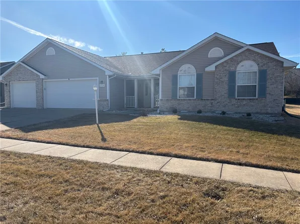 3136 Cobblestone Ln, Danville, IL 61832
