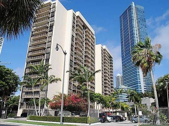 2nd image of 1450 Brickell Bay Dr Ph 03