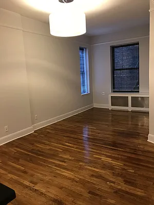Rented by Metropolis Real Estate of Manhattan | media 21