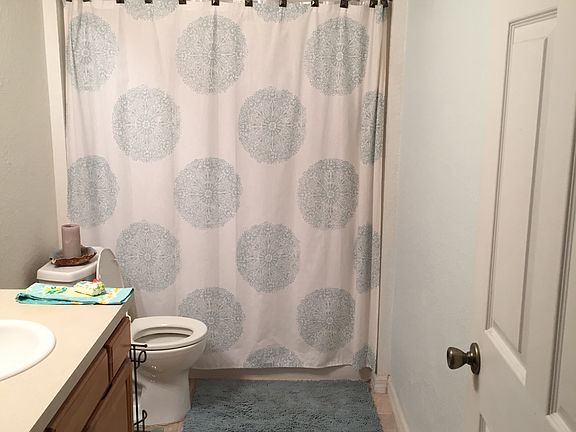 5th image of 15205 NE 14th Pl