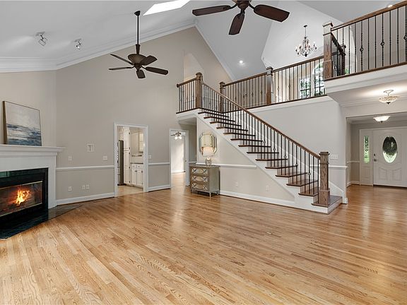 5th image of 607 Ben Hilda Dr