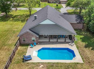 107 Countri Ln, Cantonment, FL 32533