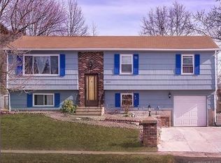 18 Alexander Dr, West Haven, CT 06516