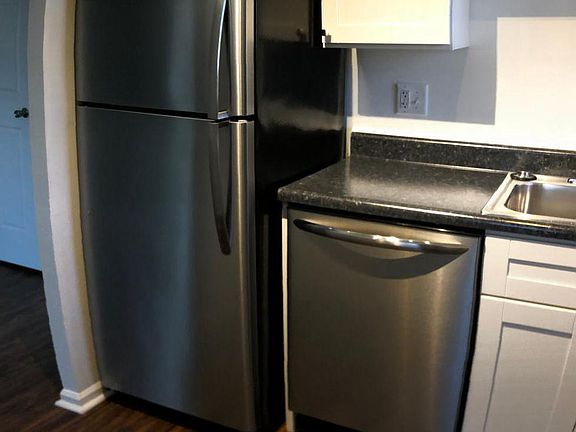 All New Stainless Appliances and Hardwood Floors