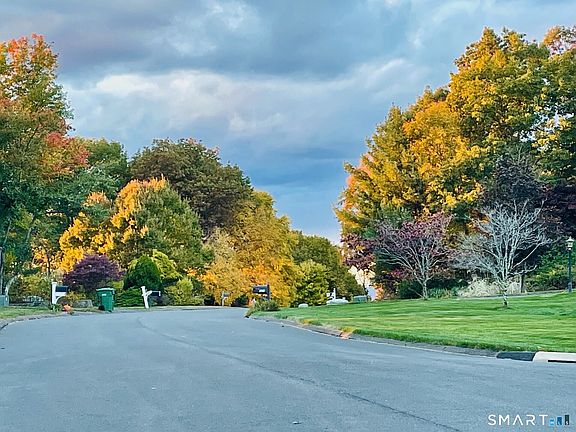 2nd image of 245 Knollwood Drive