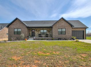 711 N Russell St, Portland, TN 37148