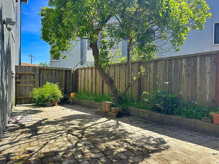 330 Higate Dr — Photo 10