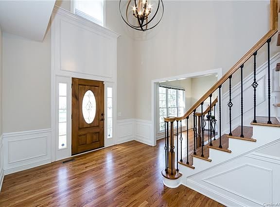 2nd image of 7321 Santorini Ln