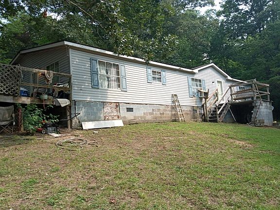 3rd image of 156 Pinecrest Dr