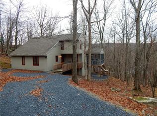 174 Radcliff Rd, Bushkill, PA 18324