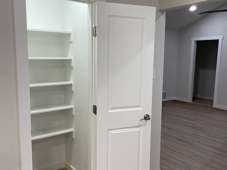 8021 Miles Dr — Photo 12