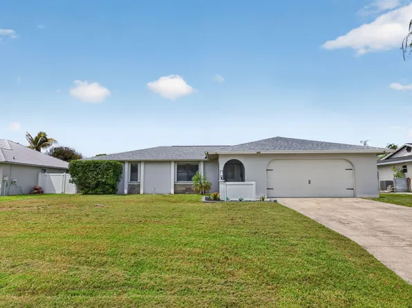 825 SE Starflower Ave, Port Saint Lucie, FL 34983