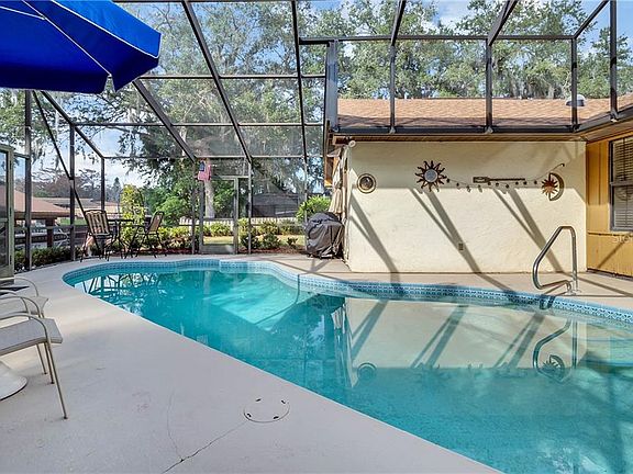 3rd image of 1505 Texas Ct
