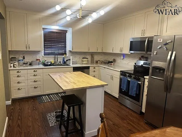 1902 Eden Ln — Photo 5