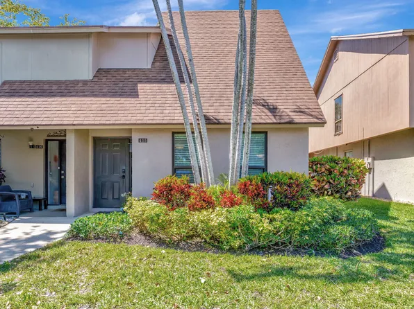 415 Sandtree Drive, Palm Beach Gardens, FL 33403