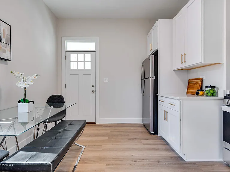 1122 Sherman Ave #2 — Photo 7