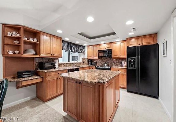 4th image of 7402 Lake Breeze Dr APT 201