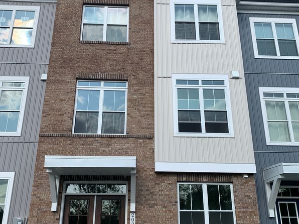 203 Smithworks Blvd, Phoenixville, PA 19460 – 4-bedroom rental in Phoenixville