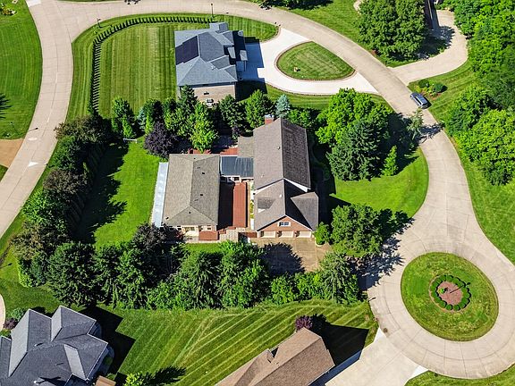 4th image of 574 Grayburn Ct