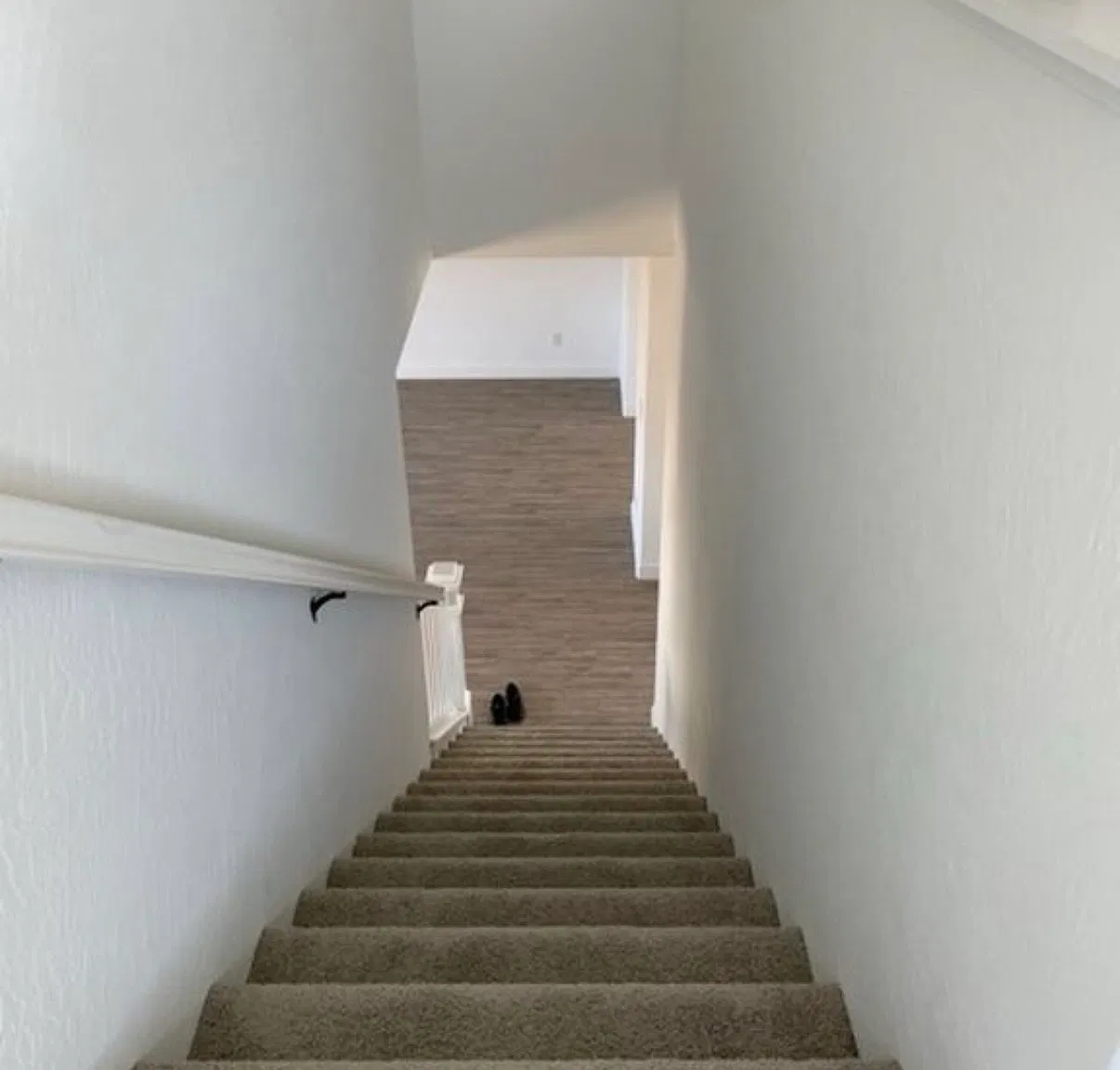 4 bed, 2086 sqft, $2,800 — Photo 3