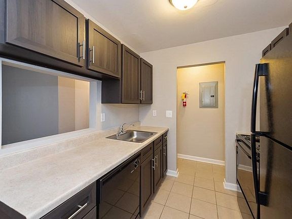 3rd image of 1315 Lemans Ct APT 702