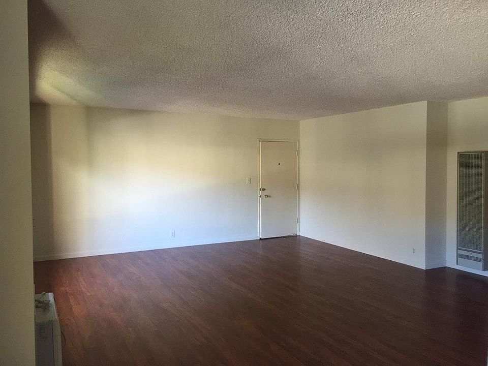 1st image of 639 E Tujunga Ave APT E