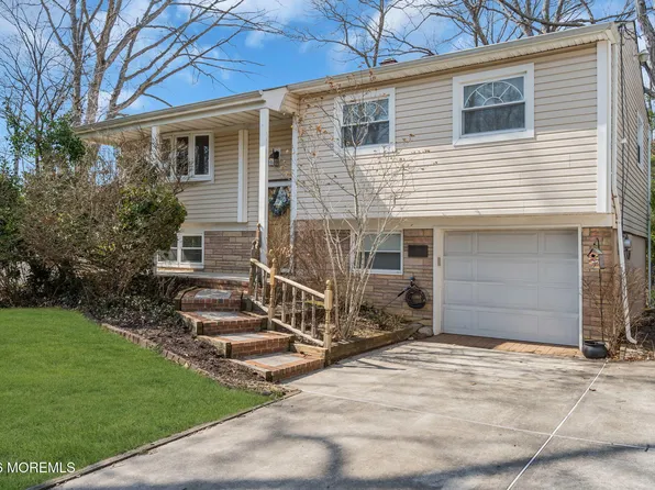 1018 Zircon Drive, Toms River, NJ 08753