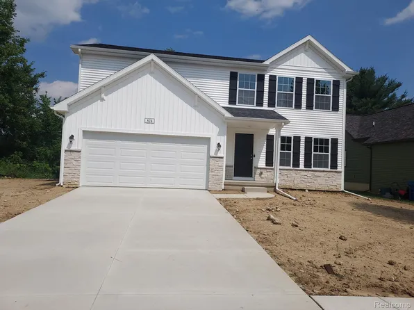 824 Star Dr, Davison, MI 48423
