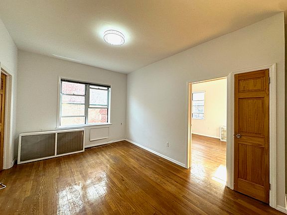 4th image of 31-12 46th St #3