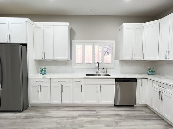 4th image of 2533 Sierra Sage St