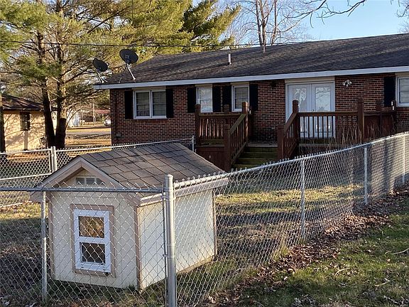 5th image of 123 Myers St