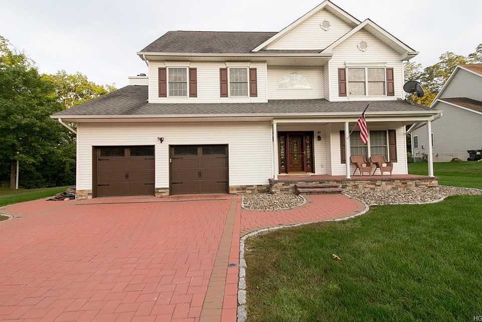 1st image of 10 Gatehouse Pl