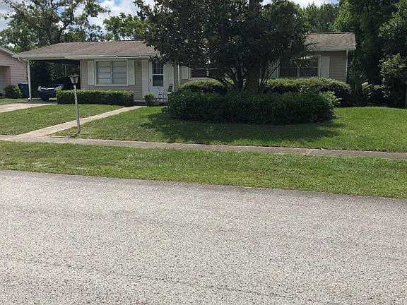 2nd image of 4426 Essex Ln