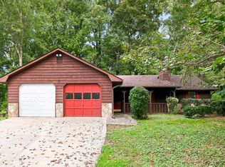 3048 Jonathan Ct, Snellville, GA 30039