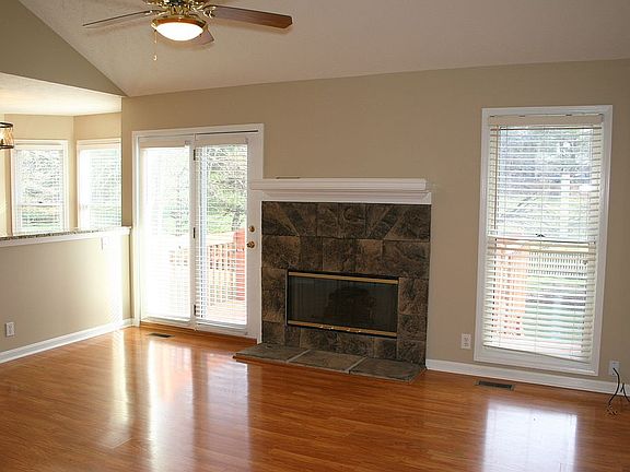 4th image of 12402 Warner Dr