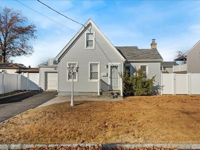 321 Columbus Avenue, West Babylon, NY, 11704