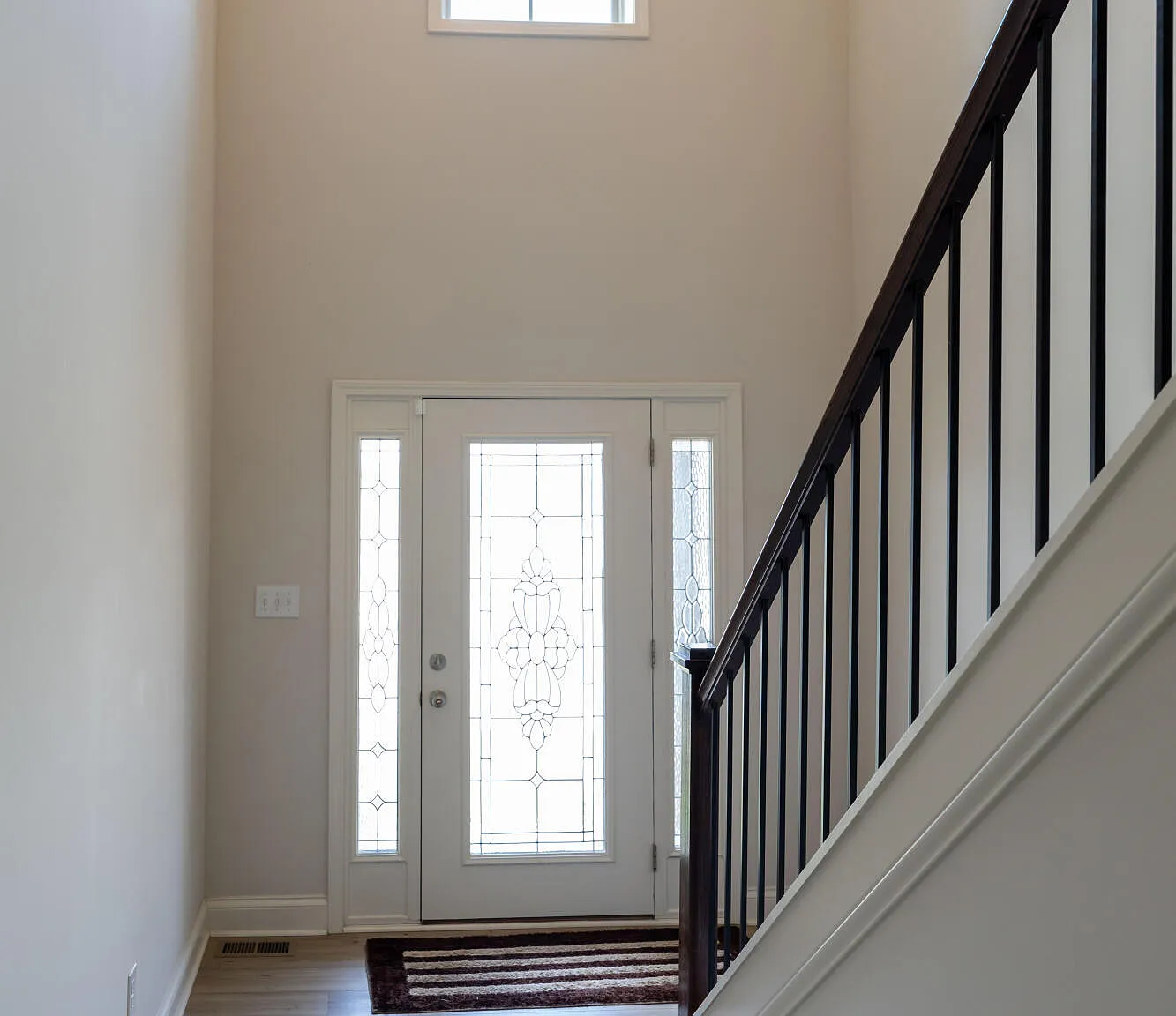 4 bed, 3.0 bath, 2944 sqft, $3,000 — Photo 4